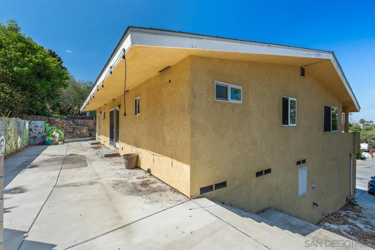 2901 Helix Street Spring Valley, CA 91977 - Photo 28 of 29
