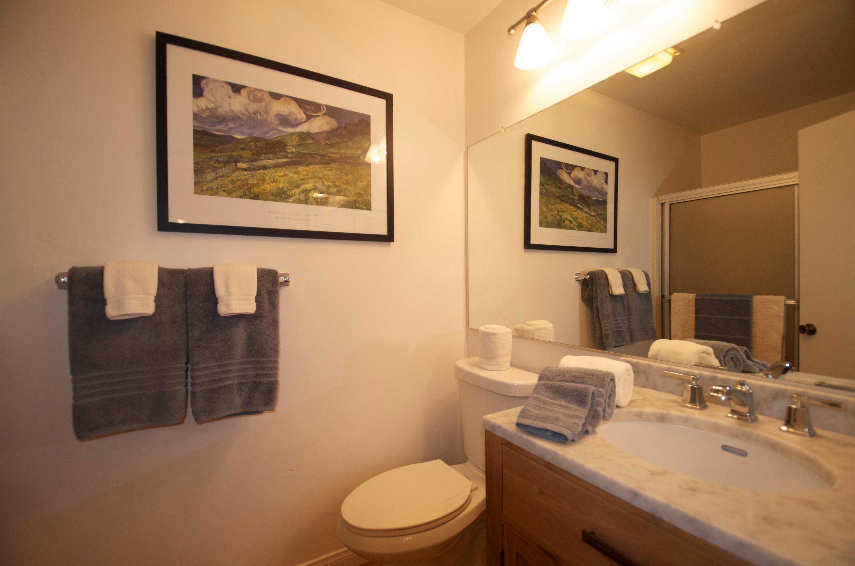 425 Via Rosa, Unit 18 Santa Barbara, CA 93110 - Photo 13 of 14 13-Bathroom Upstairs Hall-Via Rosa #18