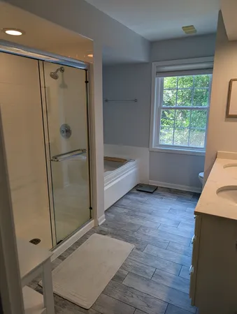 $875,000 | 100 South Crooked Creek Trail, Barrington, IL 60010