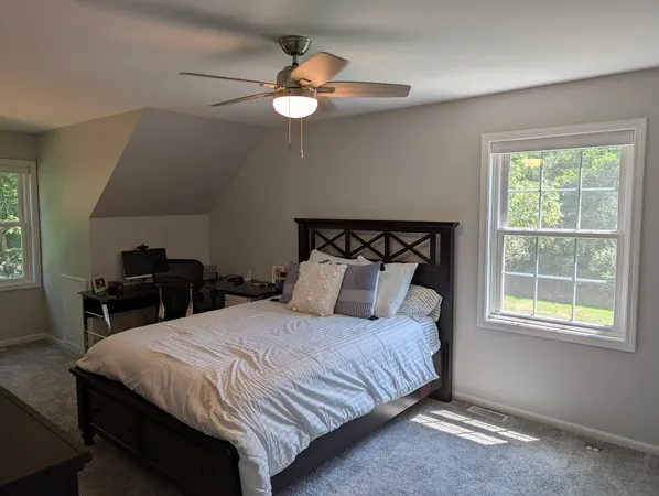 $875,000 | 100 South Crooked Creek Trail, Barrington, IL 60010