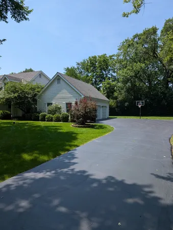 $875,000 | 100 South Crooked Creek Trail, Barrington, IL 60010