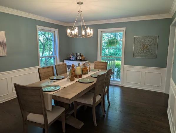 $875,000 | 100 South Crooked Creek Trail, Barrington, IL 60010