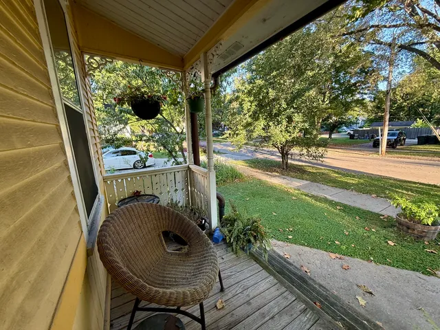 $2,200 | 603 South Batavia Avenue, Unit 1, Batavia, IL 60510