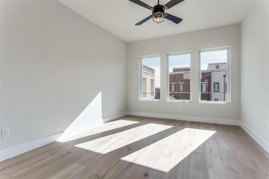 250 East Dallas Road, Unit 112 Grapevine, TX 76051 - Photo 11 of 32 Gallery Image 11