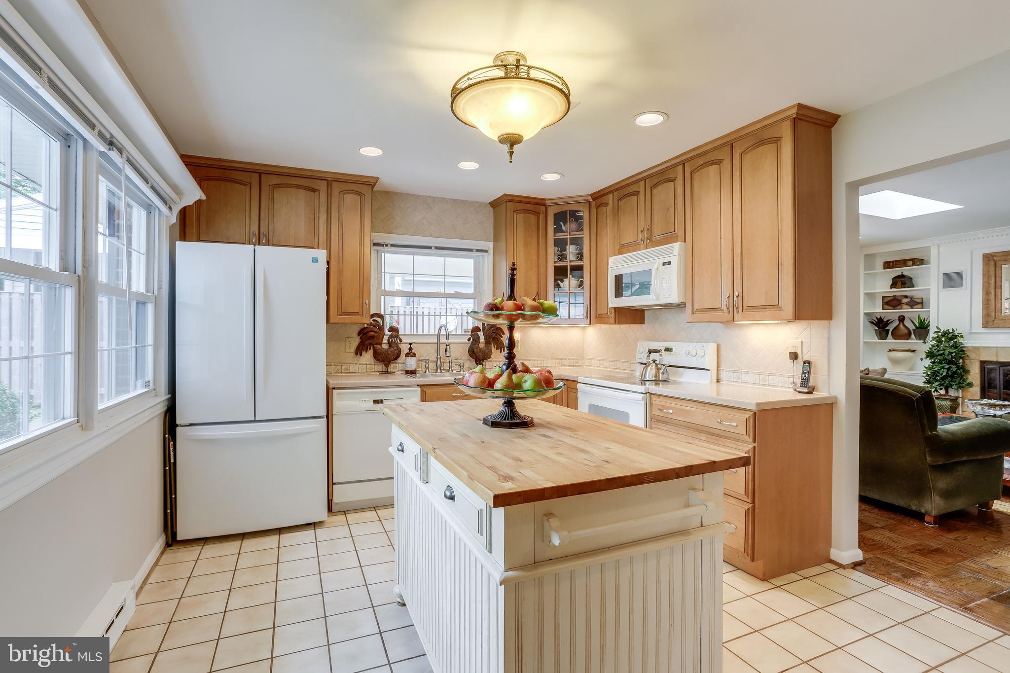 203 South Harrison Road Sterling, VA 20164 - Photo 18 of 50 Gallery Image 18