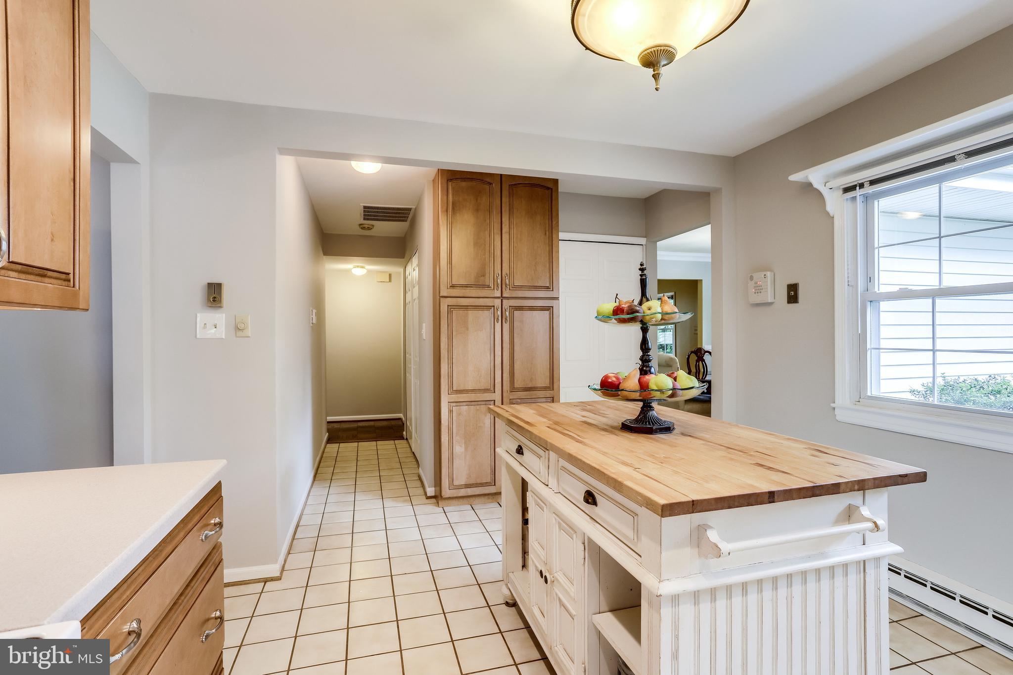 203 South Harrison Road Sterling, VA 20164 - Photo 21 of 50 Gallery Image 21