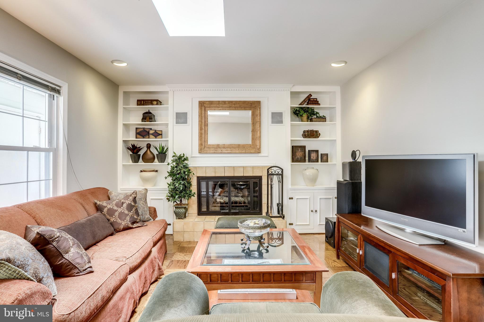 203 South Harrison Road Sterling, VA 20164 - Photo 27 of 50 Gallery Image 27