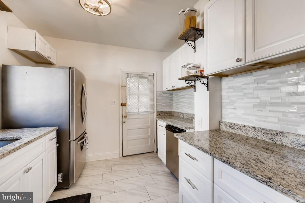 4100 Dorchester Road Baltimore, MD 21207 - Photo 13 of 37 Brand New Kitchen!