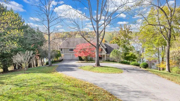 $1,998,000 | 6641 Horseshoe Bend Road, Goodview, VA 24095