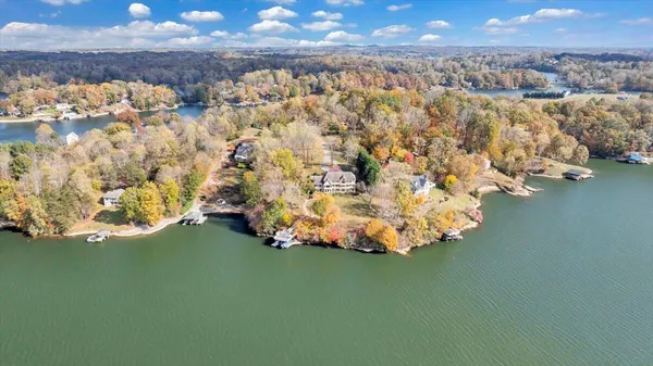 $1,998,000 | 6641 Horseshoe Bend Road, Goodview, VA 24095