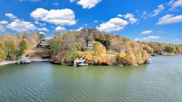 $1,998,000 | 6641 Horseshoe Bend Road, Goodview, VA 24095