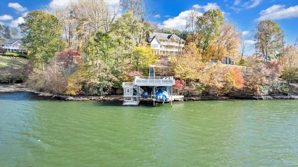 $1,998,000 | 6641 Horseshoe Bend Road, Goodview, VA 24095