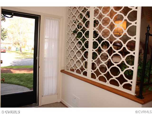 2401 Lockwood Road Henrico, VA 23294 - Photo 2 of 10 Foyer