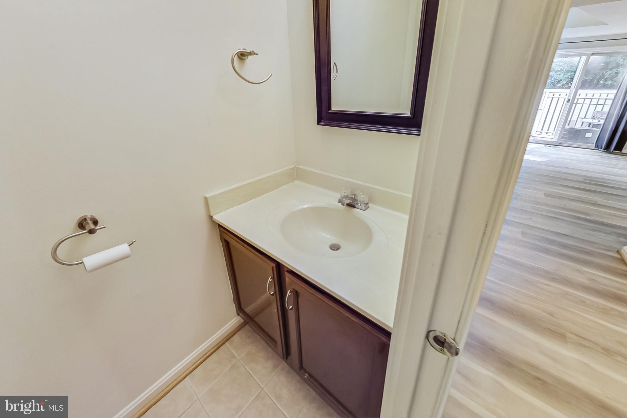 11924 Redtree Way Reston, VA 20194 - Photo 12 of 32