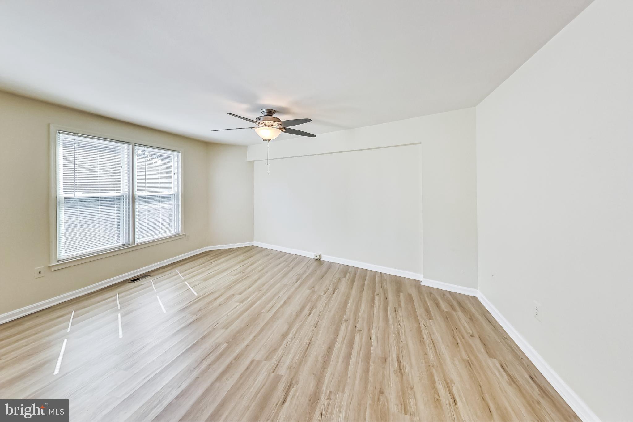11924 Redtree Way Reston, VA 20194 - Photo 14 of 32
