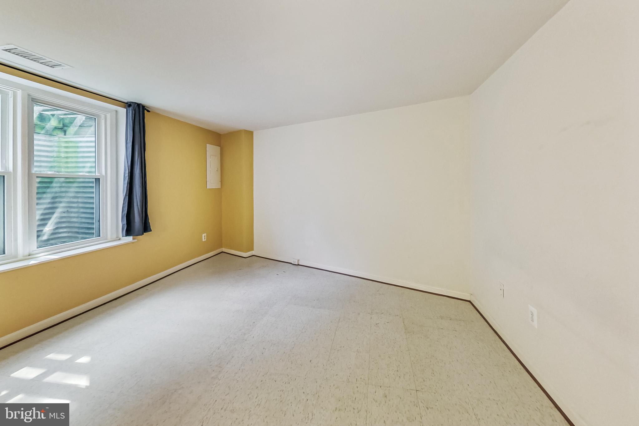 11924 Redtree Way Reston, VA 20194 - Photo 21 of 32