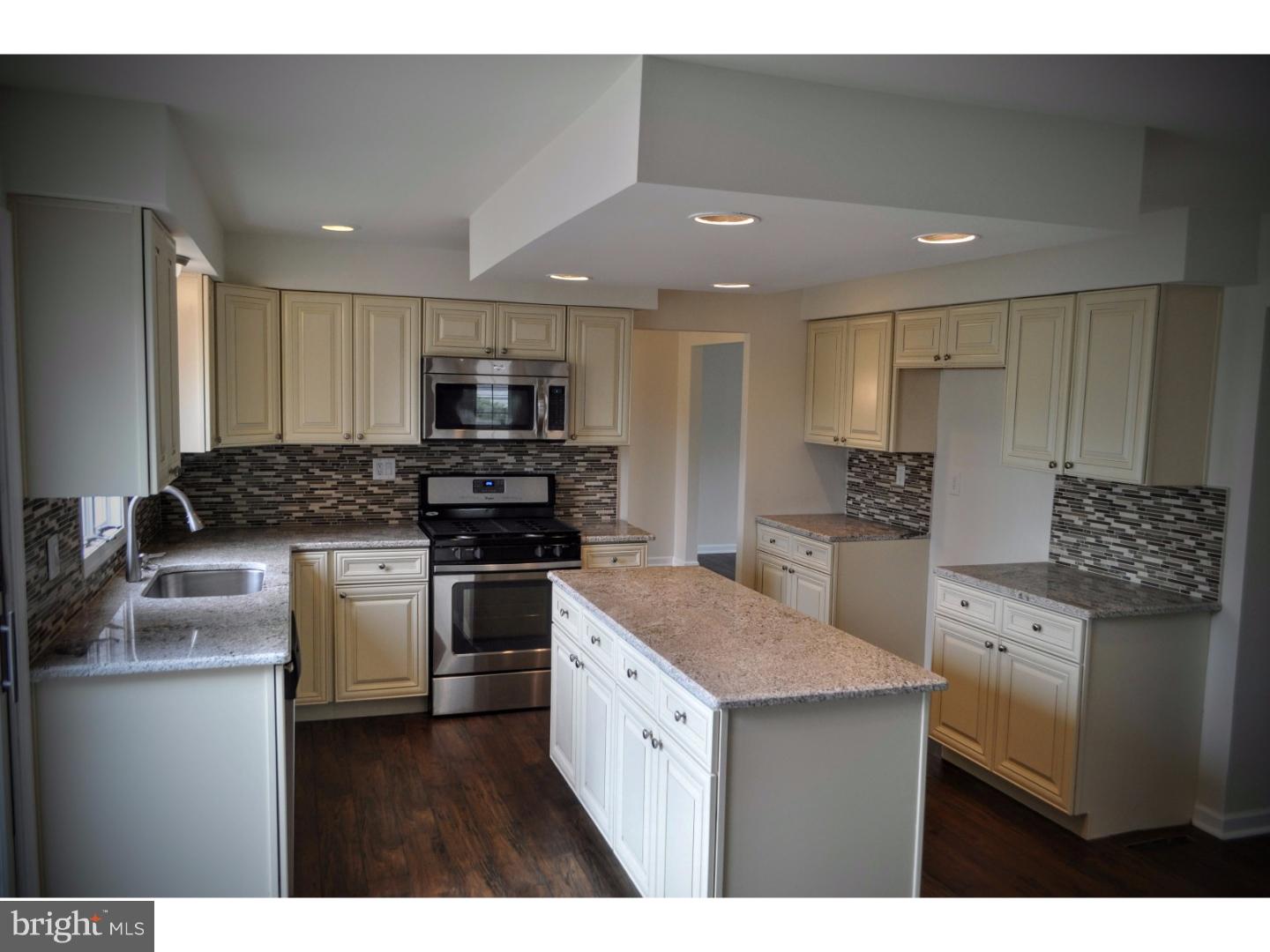 828 Cotswold Road Somerdale, NJ 08083 - Photo 4 of 17 Gallery Image 4