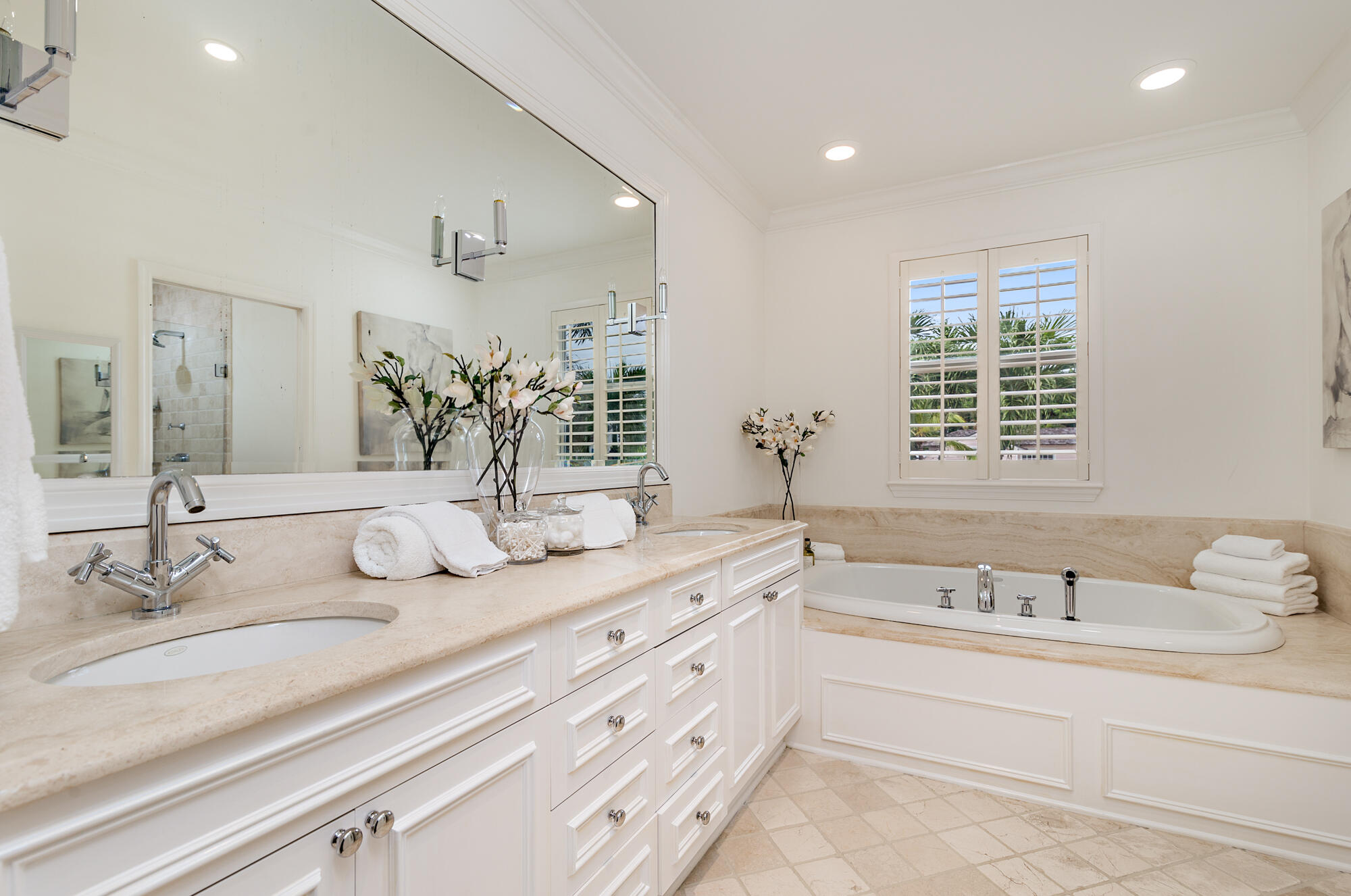 286 Orange Grove Road Palm Beach, FL 33480 - Photo 10 of 23 low-20