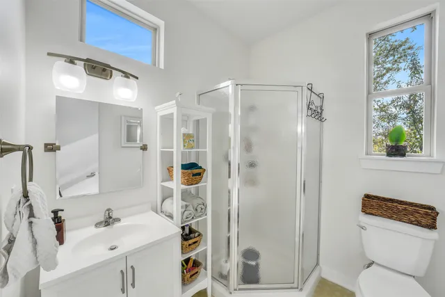 $815,000 | 1802 West 14th 1/2 Street, Houston, TX 77008