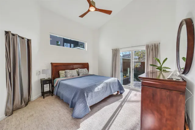 $815,000 | 1802 West 14th 1/2 Street, Houston, TX 77008