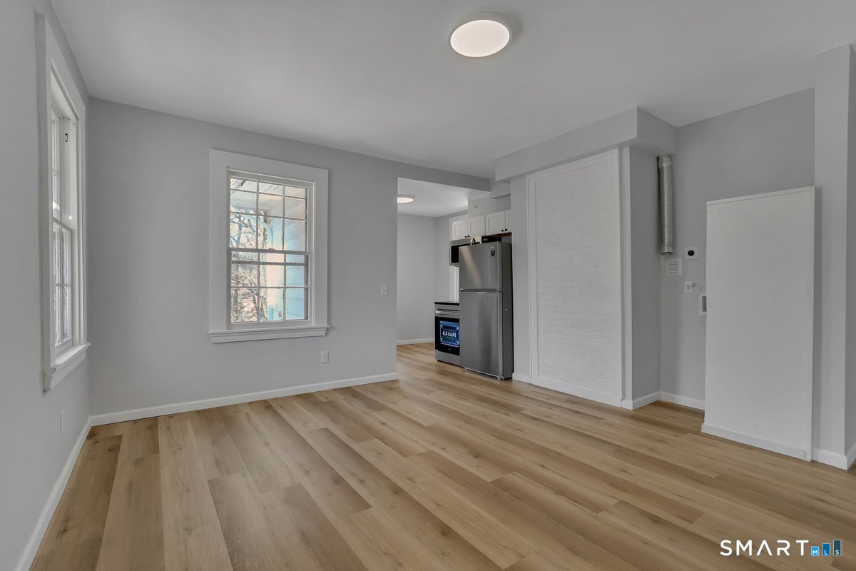 192 Hartford Road, Unit E Manchester, CT 06040 - Photo 5 of 7