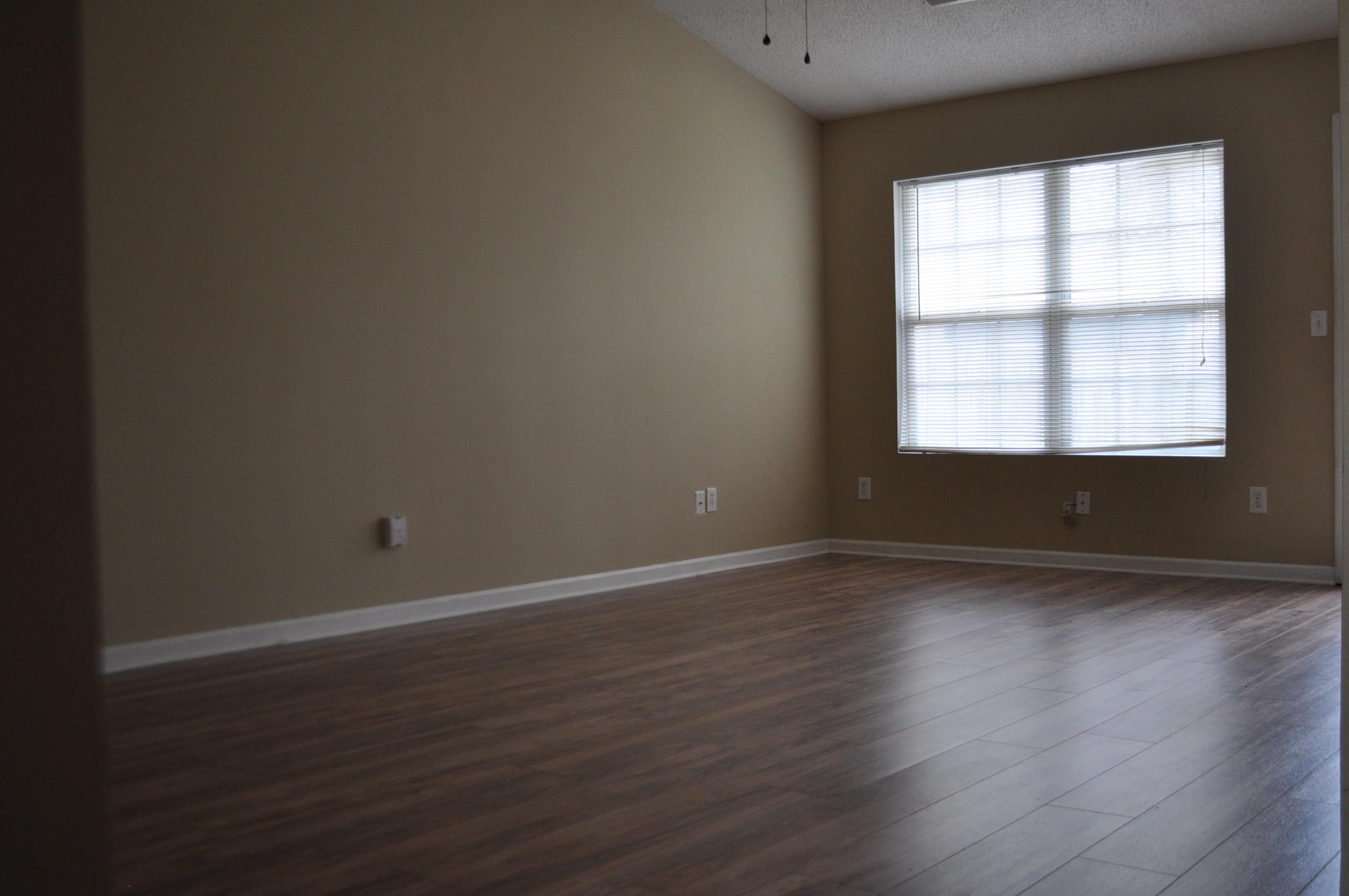 112 Cambridge Road Summerville, SC 29486 - Photo 3 of 16 DSC_0008