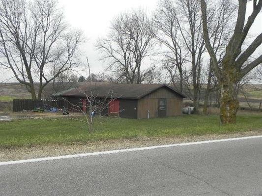 3939 South Freeport Road Polo, IL 61064 - Photo 9 of 12