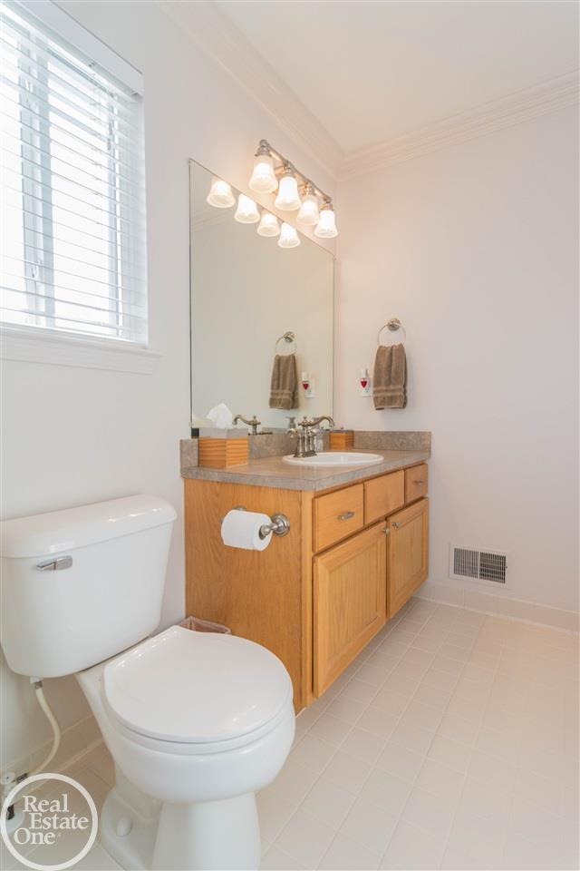 55542 Raspberry Drive Macomb, MI 48042 - Photo 39 of 43 50031094-38.JPG