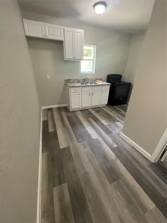 $900 | 5514 Bunte Street, Unit A, Houston, TX 77026