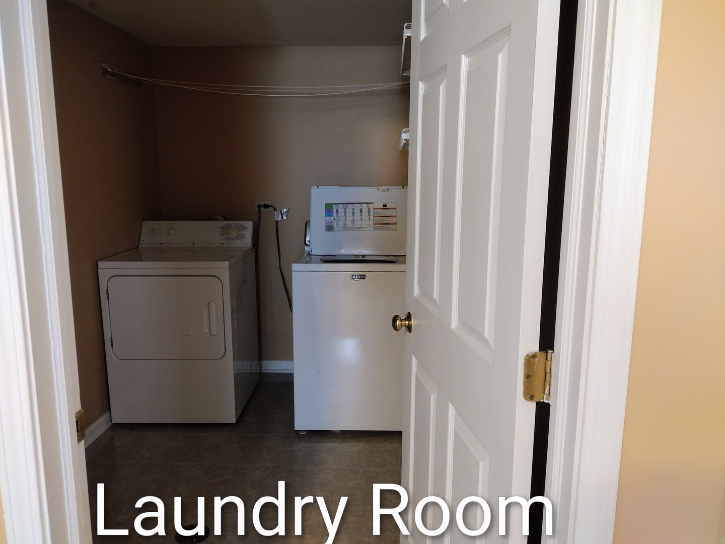 267 Silverado Street Bolingbrook, IL 60490 - Photo 14 of 16 a view of cupboard