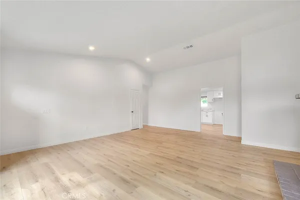 $949,999 | 19182 Ash Street, Bloomington, CA 92316