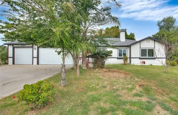 $949,999 | 19182 Ash Street, Bloomington, CA 92316