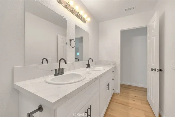 $949,999 | 19182 Ash Street, Bloomington, CA 92316