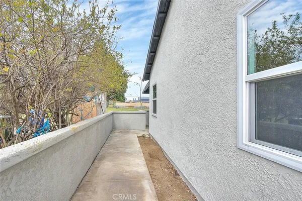 $949,999 | 19182 Ash Street, Bloomington, CA 92316