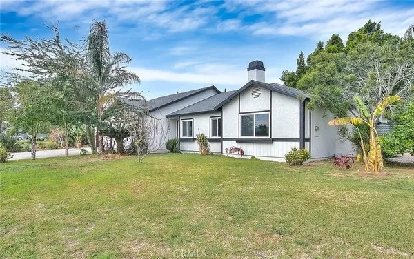 $949,999 | 19182 Ash Street, Bloomington, CA 92316