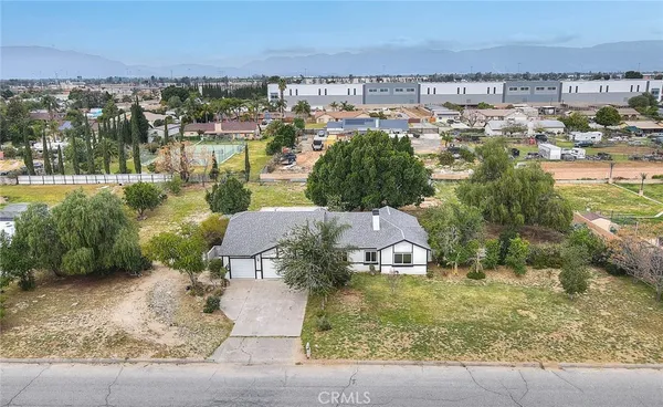 $949,999 | 19182 Ash Street, Bloomington, CA 92316