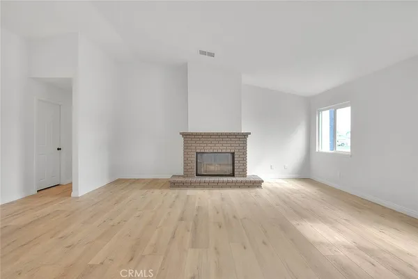 $949,999 | 19182 Ash Street, Bloomington, CA 92316