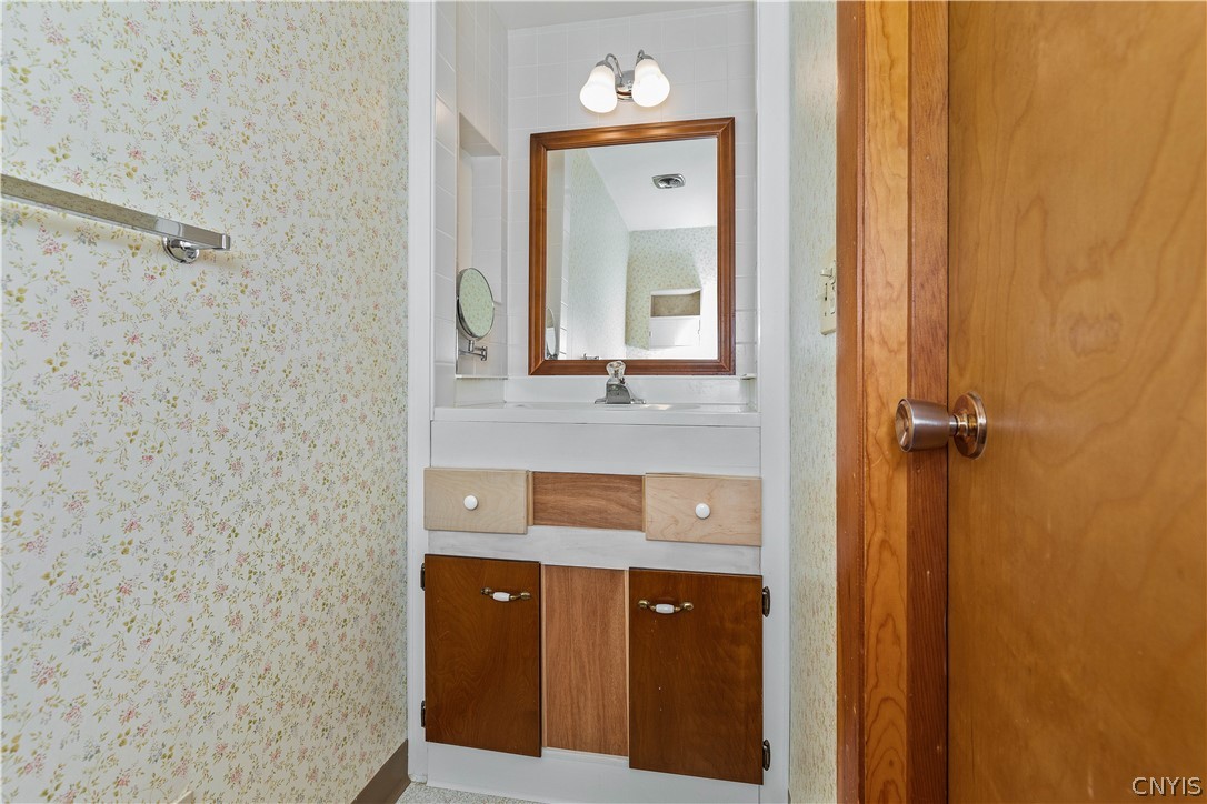 21 Lark Path Liverpool, NY 13090 - Photo 31 of 36 Gallery Image 31