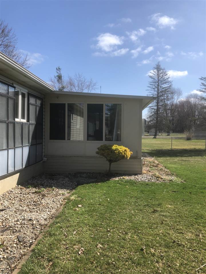3357 Farrand Road Clio, MI 48420 - Photo 12 of 57 50037493-11.JPG
