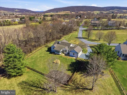 $1,080,000 | 35940 Birch Hollow Lane, Purcellville, VA 20132