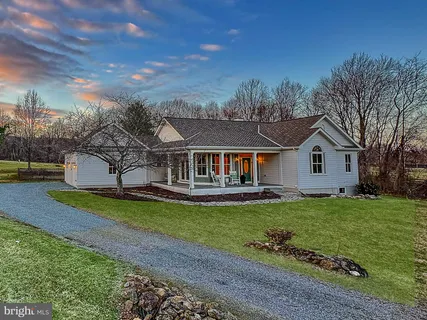$1,080,000 | 35940 Birch Hollow Lane, Purcellville, VA 20132