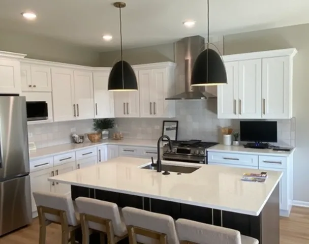 $458,800 | 2166 Sky Hbr Drive, New Lenox, IL 60451