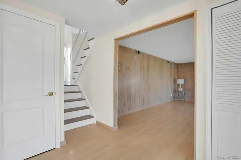 $699,000 | 258 East 5th Street, Deer Park, NY 11729