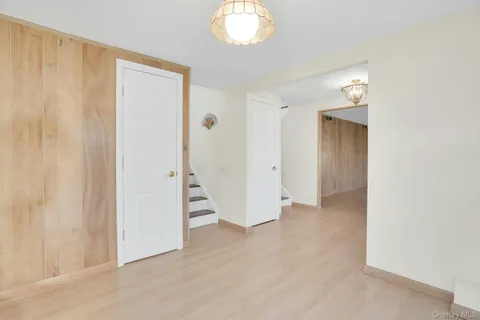 $699,000 | 258 East 5th Street, Deer Park, NY 11729