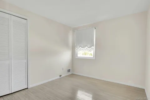 $699,000 | 258 East 5th Street, Deer Park, NY 11729