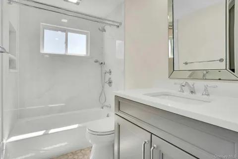 $699,000 | 258 East 5th Street, Deer Park, NY 11729