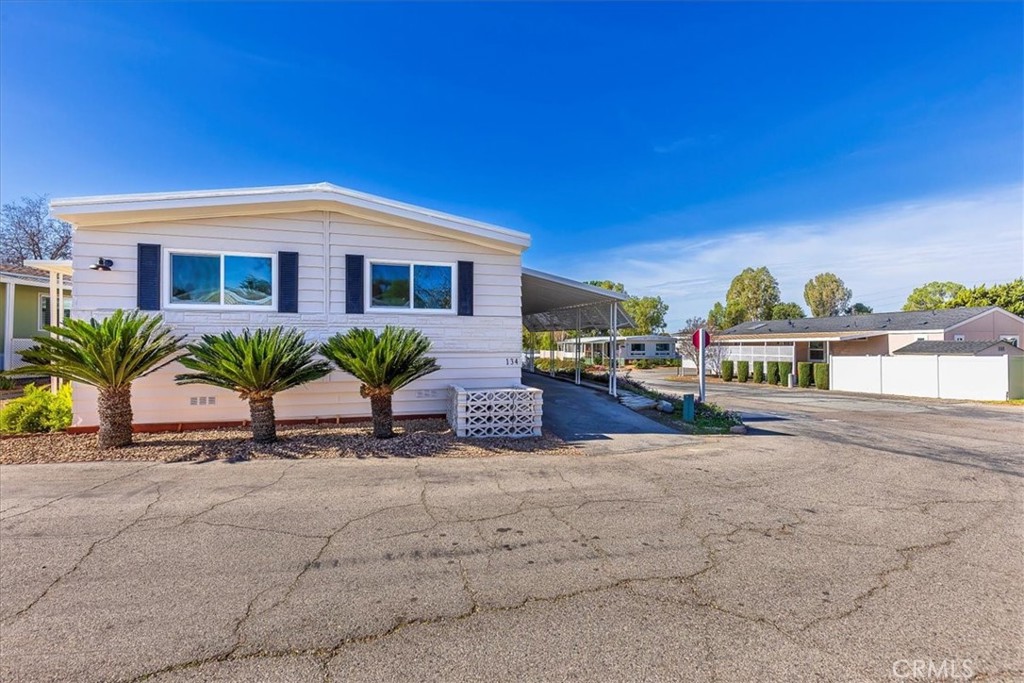 31130 South General Kearny Road, Unit 134 Temecula, CA 92591 - Photo 25 of 54 Nicely landscaped.