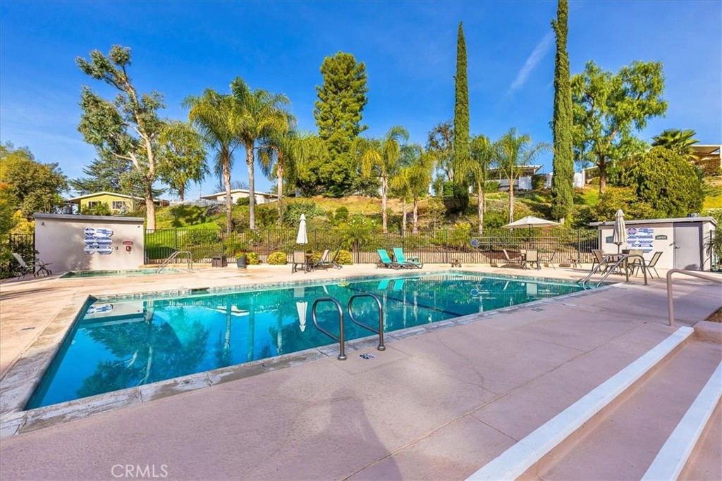 31130 South General Kearny Road, Unit 134 Temecula, CA 92591 - Photo 40 of 56 Summer fun.