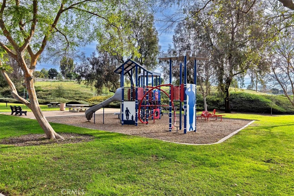 31130 South General Kearny Road, Unit 134 Temecula, CA 92591 - Photo 51 of 54 Playground at the park.