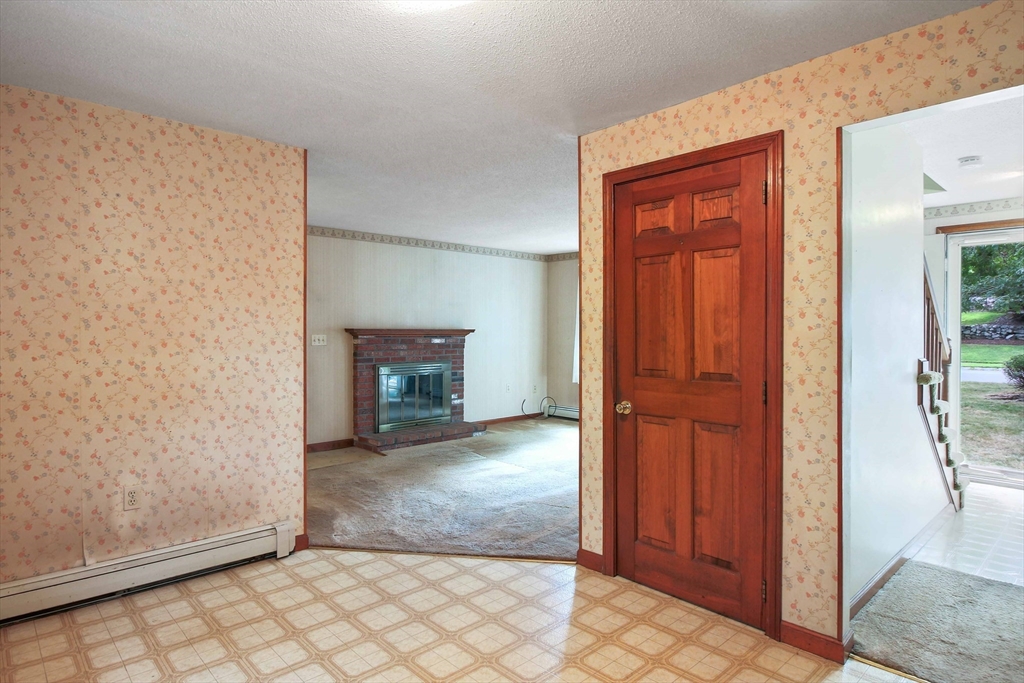 29 Janock Road Milford, MA 01757 - Photo 6 of 36 Gallery Image 6